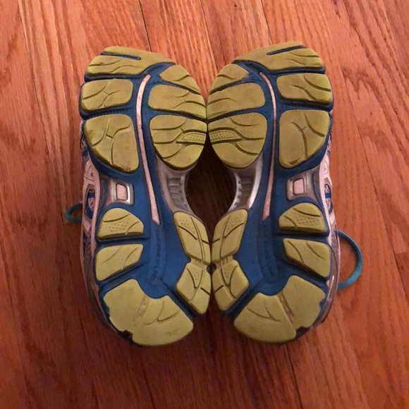 ASICS Gel-Nimbus 16 Sneakers - Picture 3 of 4